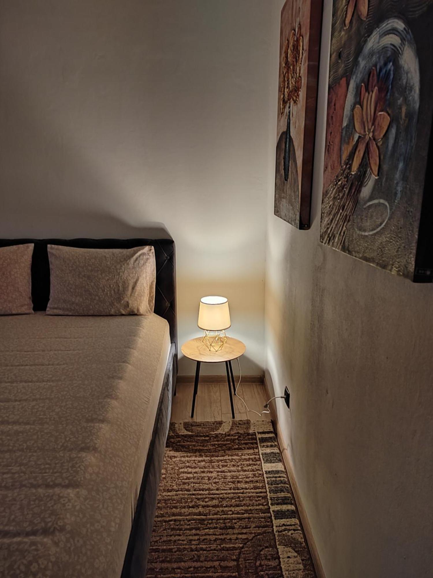 Spacious And Modern Apartment In Town Center 코니츠 외부 사진